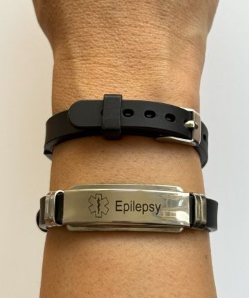 Náramek s nápisem Epilepsy